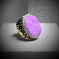 Detail of adjustable bronze ring with irregular pink druzy crystal and sparkling crystals - Adjustable Open / Rose Red