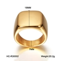 Detail van de vierkante 18K vergulde roestvrijstalen zegelring met 18 mm kophoogte - US 6 / Gouden Grote Brede Zegelring (HC-R30002)