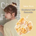 Gele en witte ruitjes scrunchie met bloemenkant voor stijlvolle knotjes - #3 Geel En Wit - Groot Geblokt Patroon