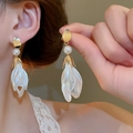 French vintage gold drop earrings with white resin petals and pearls for women - 56# Long Gold Pearl Three Petals (HE15735)