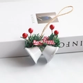 Campanelli di Natale in ceramica bianca con bacche rosse e fiocco a scacchi - Bianco