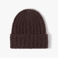 Gorro de punto mohair marrón oscuro cálido con textura suave y diseño con vuelta - Café Oscuro