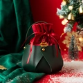 Cesto natalizio in pelle verde con sacchetto in velluto rosso e ciondolo d'oro - Stile Quadrato / Verde Scuro
