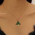 Collier doré double épaisseur avec pendentif sapin de Noël émaillé vert sur mannequin - Sapin de Noël Vert (3369)