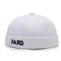Bonnet docker blanc en sergé de coton avec broderie de lettres FARD noire - Réglable / Blanc