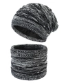Dettaglio della maglia del set berretto invernale e scaldacollo con fodera in pile - Nero+Bianco