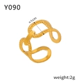 Nahaufnahme des goldenen geometrischen Rings mit gedrehter Textur, 1 cm Größe und 2 g Gewicht - Y090-Gedrehtes Seil Geometrischer Offener Ring