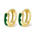 Detail view of the gold-plated 925 silver hoop earrings with green wavy enamel finish - Green Enamel - Gold