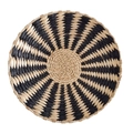 Dettaglio della trama intrecciata di una decorazione murale boho con motivi a spirale - 30cm / Decorazione da Parete Intrecciata Mista Stile O