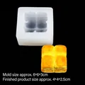 Silikonform für 4 Mini-Brote inklusive Größenangaben für Form und fertiges Gebäck - Stil B219 / Transparent