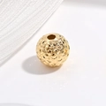 Cuenta redonda dorada de plata S925 con textura facetada y agujero central para joyería - Cuenta Redonda Estrellada Dorada de 8mm