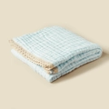 Detailed close-up of 6-layer cotton muslin baby blanket with delicate lace trim - 105*105 cm / Sky Blue