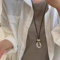 Minimalistische Acryl-Halskette mit cremefarbener Perle und silbernem Metallring - Minimalistischer Geometrischer Ringanhänger / 5# Halskette-Schwarz-Silber