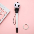 Penna a scatto creativa a tema calcio con decorazione a pallone e cordino elastico - Penna Saltante da Calcio