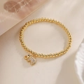 Detail eines 18K vergoldeten Perlenarmbandes mit Zirkon-Elefanten-Anhänger - Elefant Stil (32024)