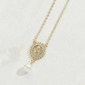 Collar chapado en oro de 14K con colgante de Virgen María, circonitas y perla blanca - Perla de la Virgen María