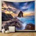 Détail d'une tapisserie bohème de plage au coucher du soleil sur un mur texturé - Rochers de Paysage Marin au Coucher du Soleil (GT109611) / 73x95cm (Tissu Brossé)