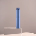 Atomizzatore di profumo blu 10ml in metallo con ugello spray argento e rotazione - 10 ml / Blu