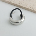 Elastico per capelli minimalista con ciondolo in metallo a semicerchio argento lucido - Semicerchio Stretto Argento Corda