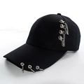 Berretto da baseball punk nero con anelli di metallo e catena laterale da donna - Adulto Regolabile 55-59cm / Nero