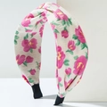 Detailansicht Haarreif Crinkle-Stoff mit rosa Blumenmuster und geknotetem Design - Rosarot