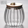 Barattolo in vetro da 750ml con strisce verticali, coperchio in legno e anello d'oro - 750ml / Barattolo di Vetro a Petalo (Rotondo)