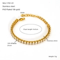 Detail view of gold stainless steel tennis bracelet with 4x4mm square zirconia stones - 4*4mm/16+5cm / White Zirconia
