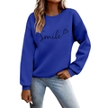 Felpa blu con stampa Smile e grafica a cuore abbinata a jeans dal lavaggio chiaro - Blu