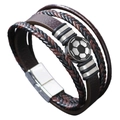 Pulsera de cuero trenzado de varias capas con amuleto de fútbol de metal en blanco y negro - 19cm / Marrón