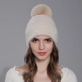Bonnet en tricot blanc crème pour femme avec grand pompon en fausse fourrure douce - Blanc Cassé