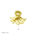 Detail eines goldenen FAMILY Buchstaben-Anhängers mit 23mm Höhe und 2,3g Gewicht - FAMILY Buchstaben Charm