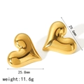 Dettaglio macro degli orecchini a cuore in oro 18k con finitura lucida e dimensioni - Acciaio al titanio / Stile Cuore Lucidato Stereo Gonfio (TE6728-G) / Oro 18K / Oro