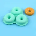 Light green 3-cavity silicone cake mold with 22.5cm diameter for DIY donut baking - 3-Cavity Donut / Mint Green