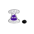 Cartoon beaker enamel pin with purple liquid and We've got chemistry slogan - We've got chemistry (CZ0706-3)