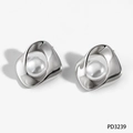 Orecchini geometrici in argento con perle bianche per donna in set stile PD3239 - Orecchini di Perle Geometriche Argentate (PD3239)