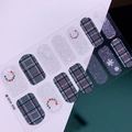 Détails d'autocollants pour ongles de Noël avec motifs à carreaux gris et flocons argentés - Style Flocon de Neige Couronne Pailleté Argent Carreau Gris (SDA-032)