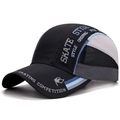 Casquette de baseball outdoor respirante en noir et gris avec détails en mesh - Réglable / Noir