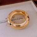Bracelet jonc double gourde doré poli avec fermoir charnière dans un coffret à bijoux - Jonc à Charnière Poli Or Brillant