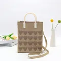 Beigefarbene Strick-Tragetasche mit braunem Herzmuster und verstellbarem Schultergurt - Herz Handytasche-Dunkelkaffee