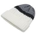 Winter gebreide muts met kabelpatroon, grijs-zwart-crème kleurvlakken en omslag - Grijs/Zwart/Wit Color Block (Off-white)