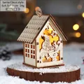 Casetta natalizia in legno con LED e incisione Babbo Natale, luce calda, 6x4.5x7.5cm - Cabina bianca tipo A (Babbo Natale)
