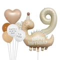Détail de l'ensemble de ballons dinosaure kaki avec cœur et chiffre neuf pour fête - Kit Dinosaure 9