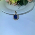 Pendentif ovale en pierre bleue serti d'or avec double halo de zircons étincelants - Pendentif Seul (Sans Chaîne) / Ovale Bleu Roi