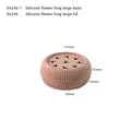 Soporte de silicona para tallos de flores en rosa empolvado con orificios y textura estriada - Grande (D4246P) / Rosa