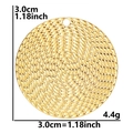 Colgante circular chapado en oro de 18k con textura trenzada y 3cm de diámetro - Color Oro (Solo Colgante)