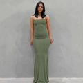 Vestido largo ajustado verde oliva con tirantes finos y tejido de punto elástico - XS / Bottoms / Verde