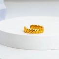 Vergoldeter Croissant-Ring mit gedrehtem Seildesign und verstellbarem offenem Band - Gedrehtes Seil Streifen Offener Ring