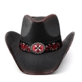 Vue détaillée du chapeau de cowboy noir avec broderie rouge et ornement argenté - M (56-58cm) / Noir
