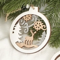 Addobbo natalizio in legno traforato con renna e fiocchi su un ramo di pino verde - Stile 4-Renna e Fiocco di Neve (Glitter Argento)