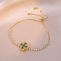 Bracelet trèfle doré élégant avec pierres de cœur vertes et chaîne ajustable - Style Vert Émeraude (TS0204)